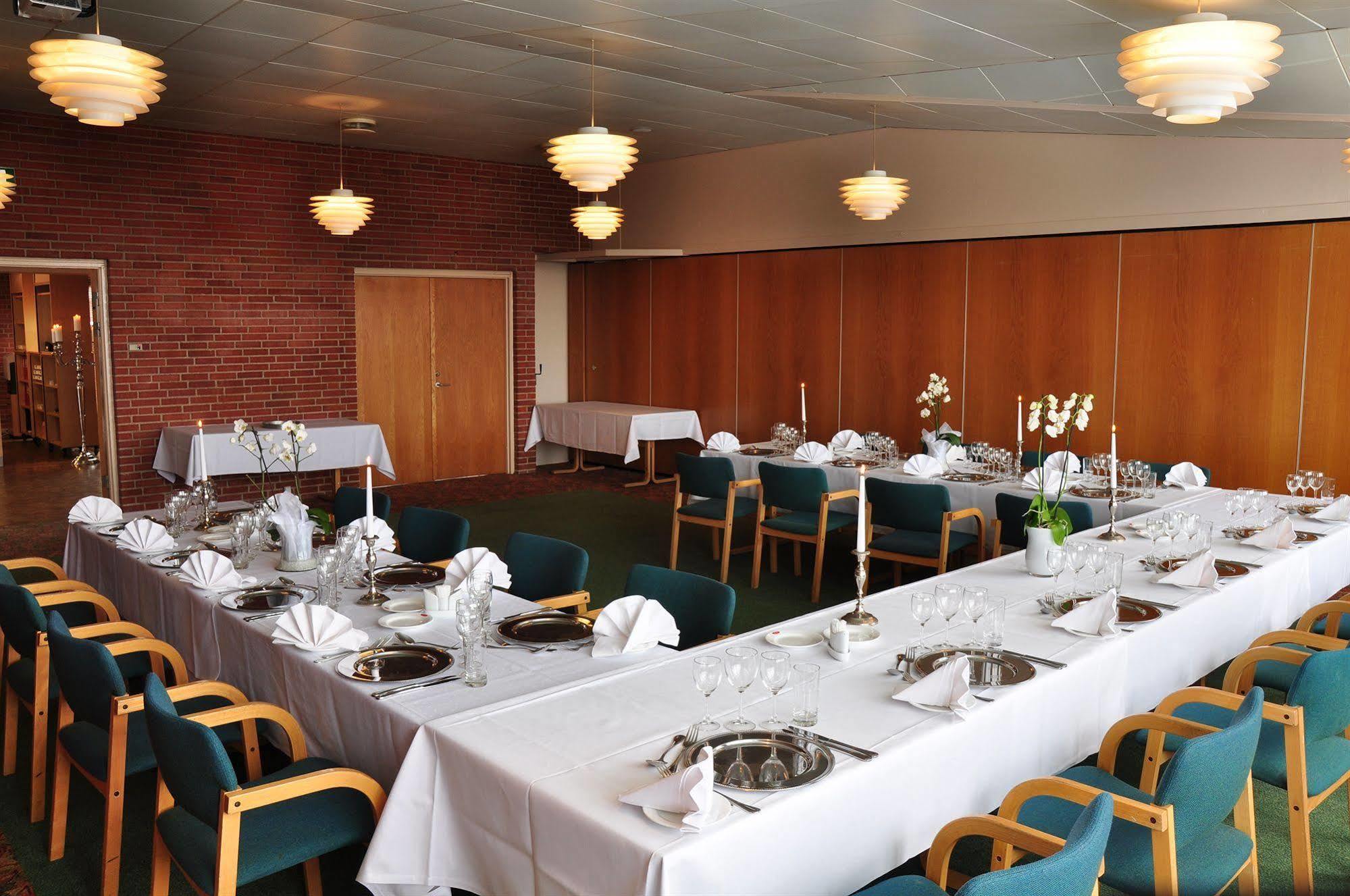 Hotel Vissenbjerg Storkro Екстериор снимка